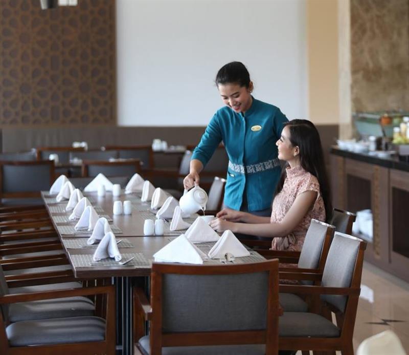 Hotel Santika Gresik Extérieur photo